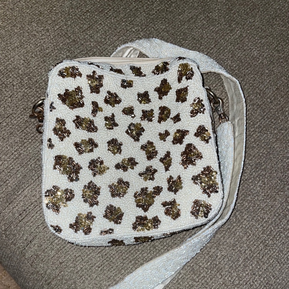 MOYNA cheetah crossbody purse